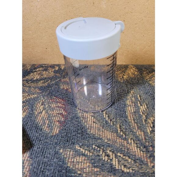 Pampered Chef The Grate Container Grate & Store Cup - Picture 3 of 4